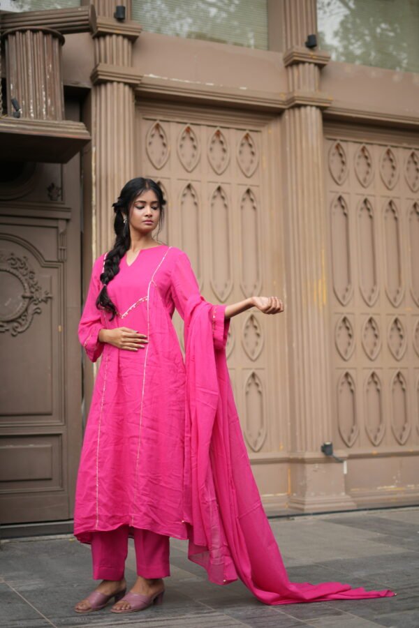 Tarang Suit