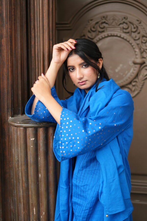 Neer Suit - Image 6