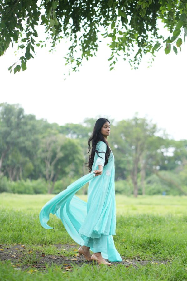 Ambara Suit - Image 4