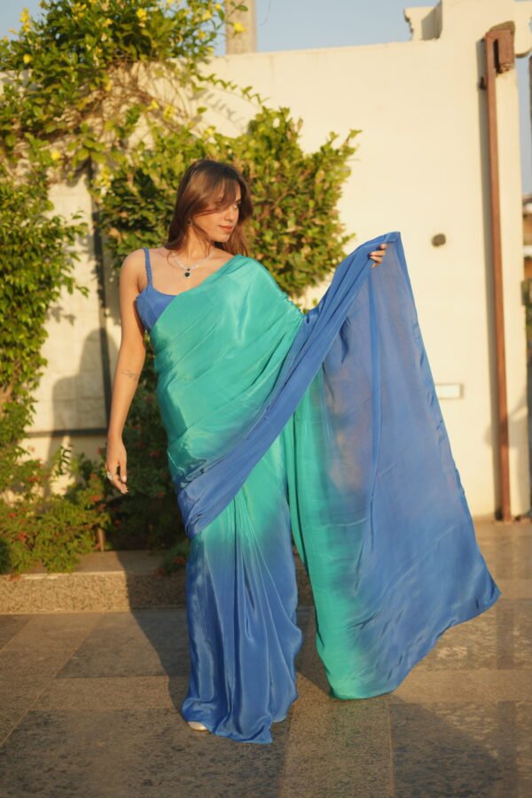 Blue and Green Shaded Saree - Image 3