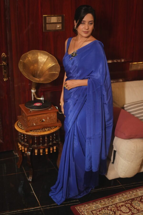 Royal Sapphire Blue Silk Saree - Image 7